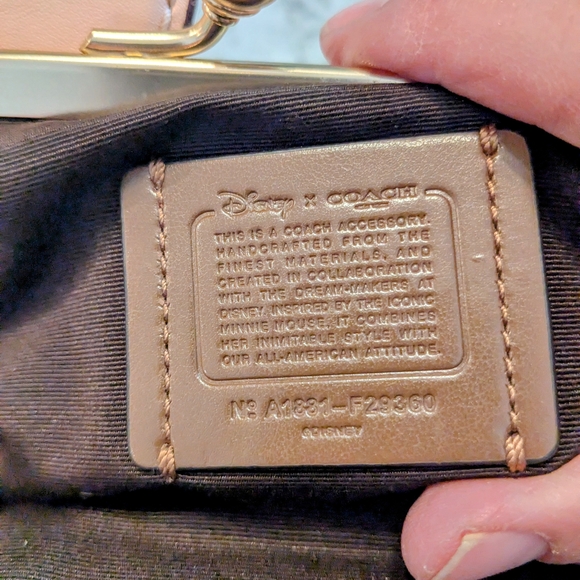 Coach Disney Pink Kiss Lock Wristlet With Minnie Mouse ears - Picture 9 of 9